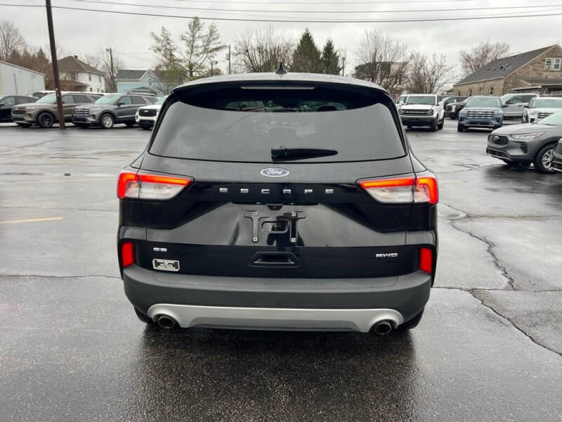 2022 Ford Escape SE