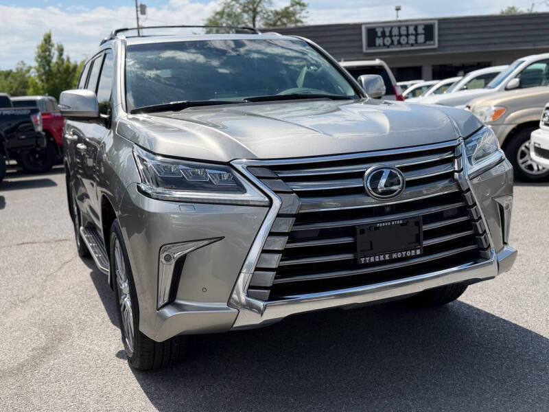 2017 Lexus LX 570