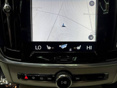 2017 Volvo S90 T6 Momentum