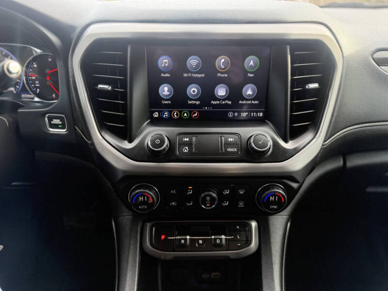 2023 GMC Acadia AT4