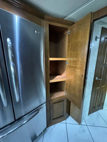 2012 Newmar Dutchstar 4354 ,  450hp, King Bed