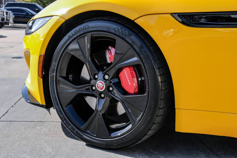 2021 Jaguar F-TYPE P300