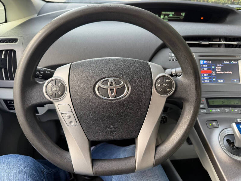 2012 Toyota Prius Two
