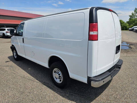 2017 Chevrolet Express 2500