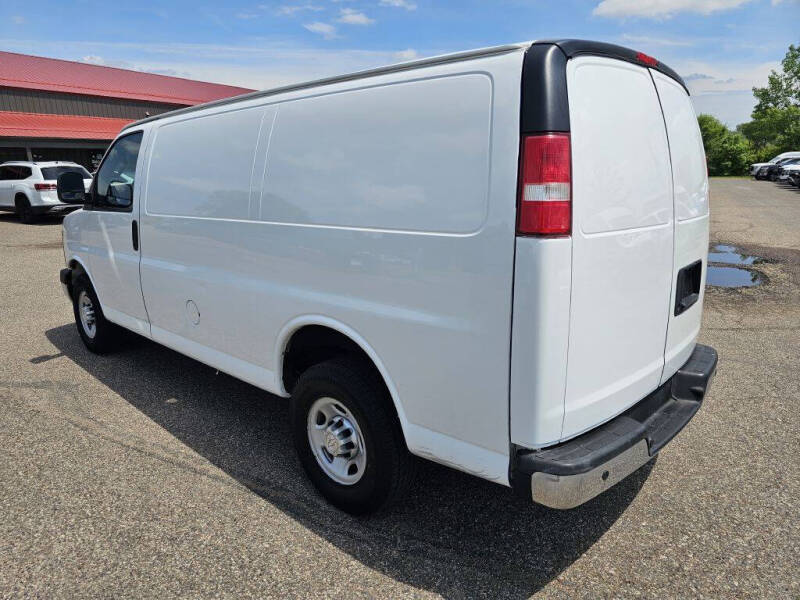 2017 Chevrolet Express 2500