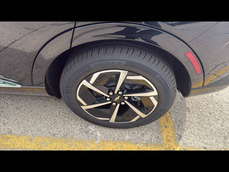 2025 Chevrolet Equinox EV LT 2