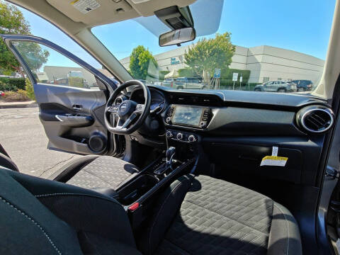 2024 Nissan Kicks SV
