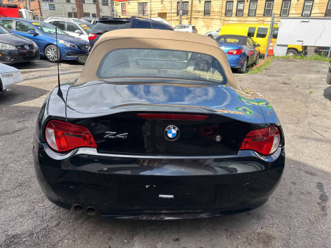 2006 BMW Z4 3.0i