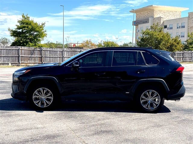 2022 Toyota RAV4 Hybrid XLE Premium