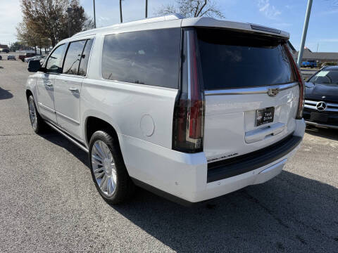 2017 Cadillac Escalade ESV Platinum