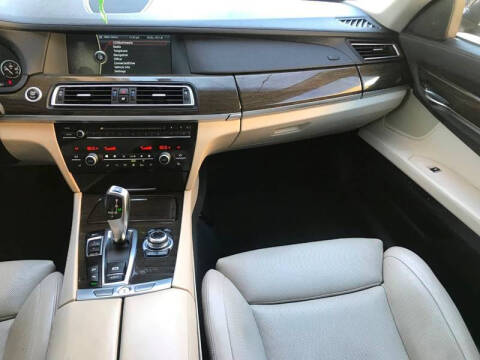 2011 BMW 7 Series 750Li xDrive