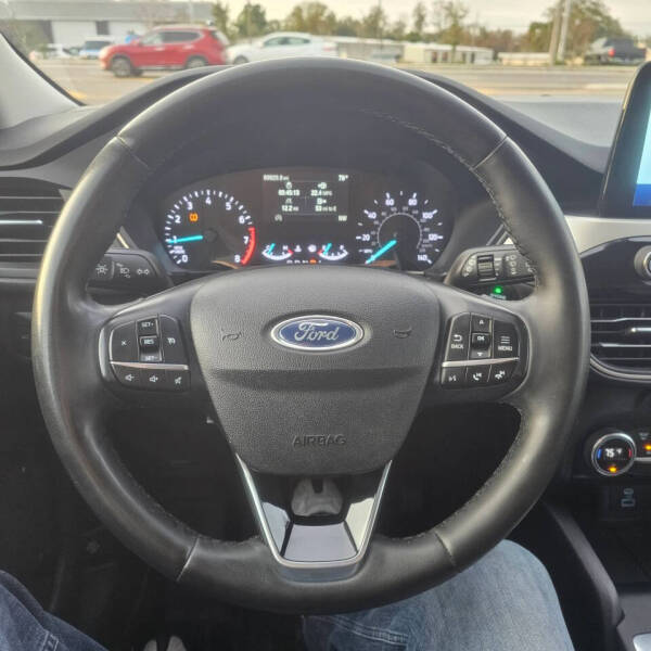 2021 Ford Escape SE