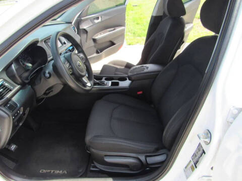 2017 Kia Optima LX