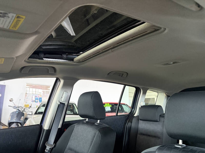 2010 Mazda MAZDA5 Touring
