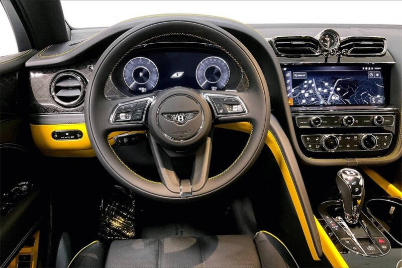 2025 Bentley Bentayga