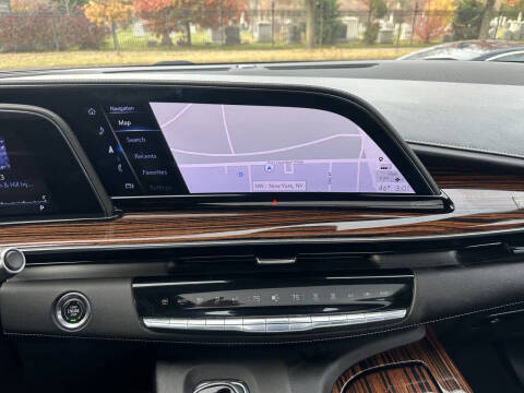 2022 Cadillac Escalade ESV Premium Luxury