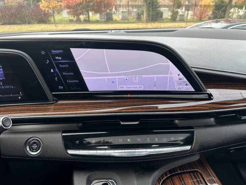 2022 Cadillac Escalade ESV Premium Luxury