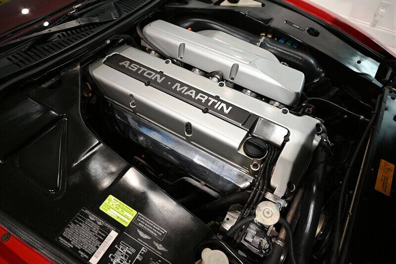 1997 Aston Martin DB7 27