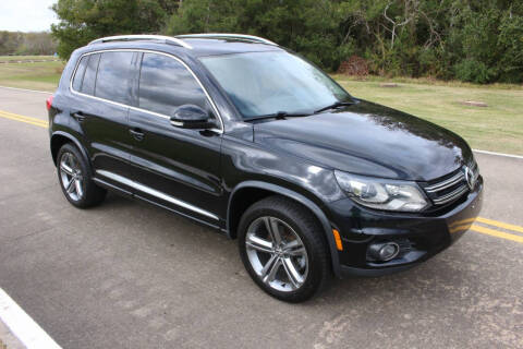 2017 Volkswagen Tiguan for sale at Clear Lake Auto World in League City TX