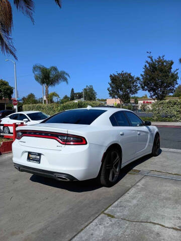 2015 Dodge Charger SXT