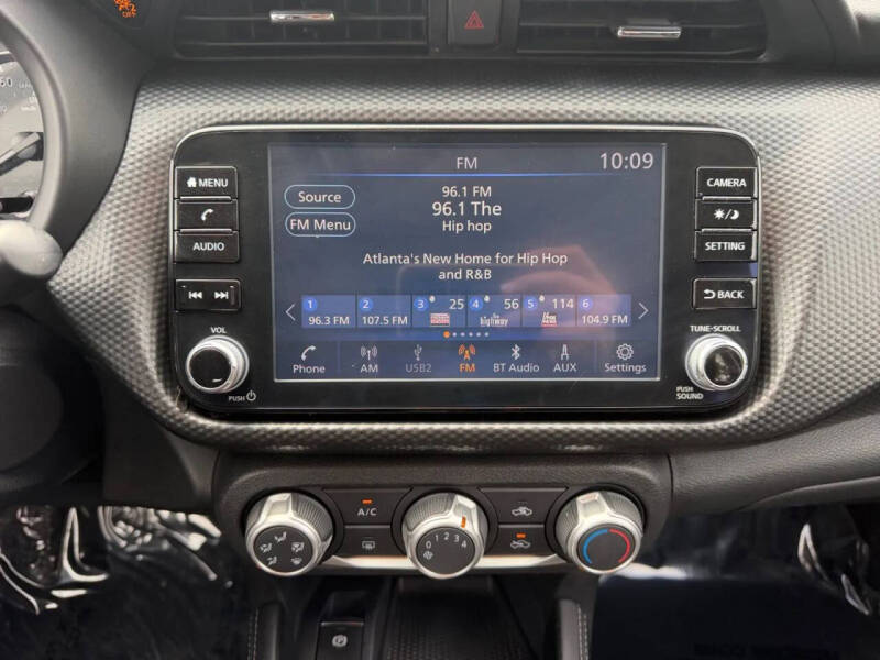 2023 Nissan Kicks SV