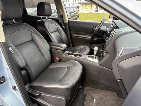 2013 Nissan Rogue SV w/SL Package