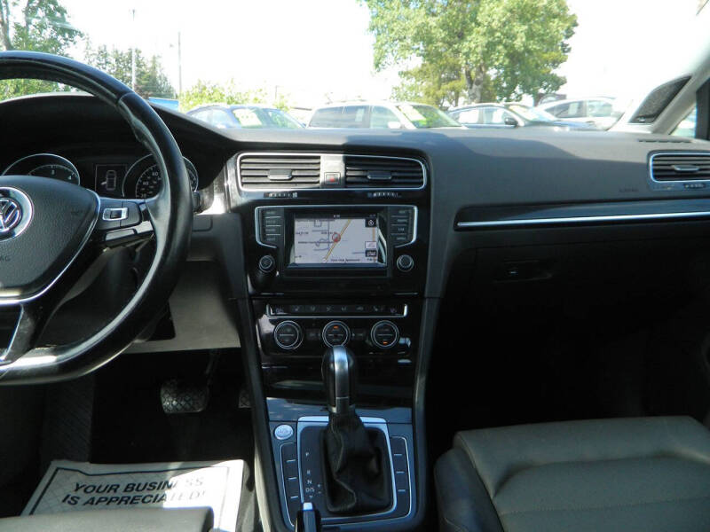 2015 Volkswagen Golf TDI SEL