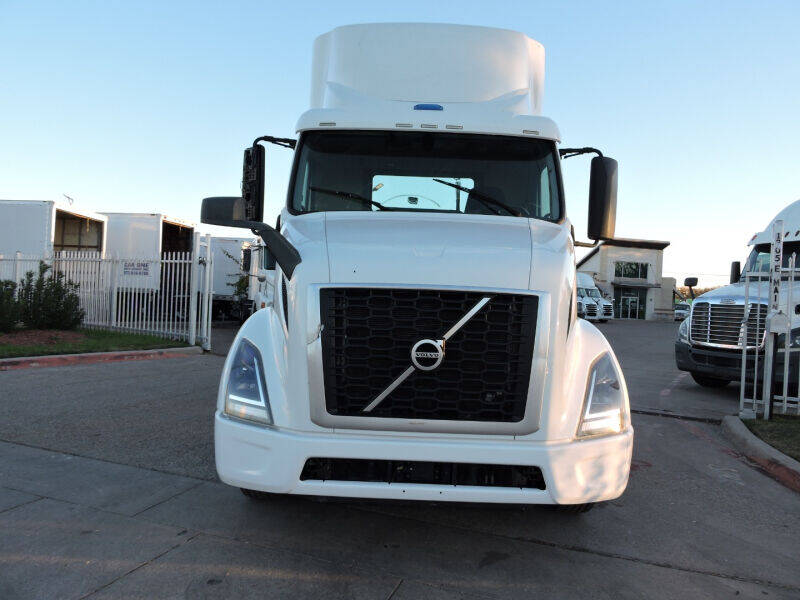 2019 Volvo VNR for sale at Camarena Auto Inc in Grand Prairie TX