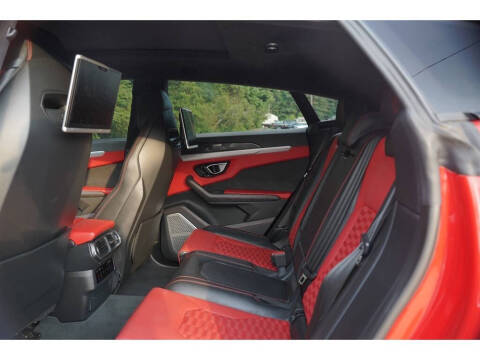 2020 Lamborghini Urus