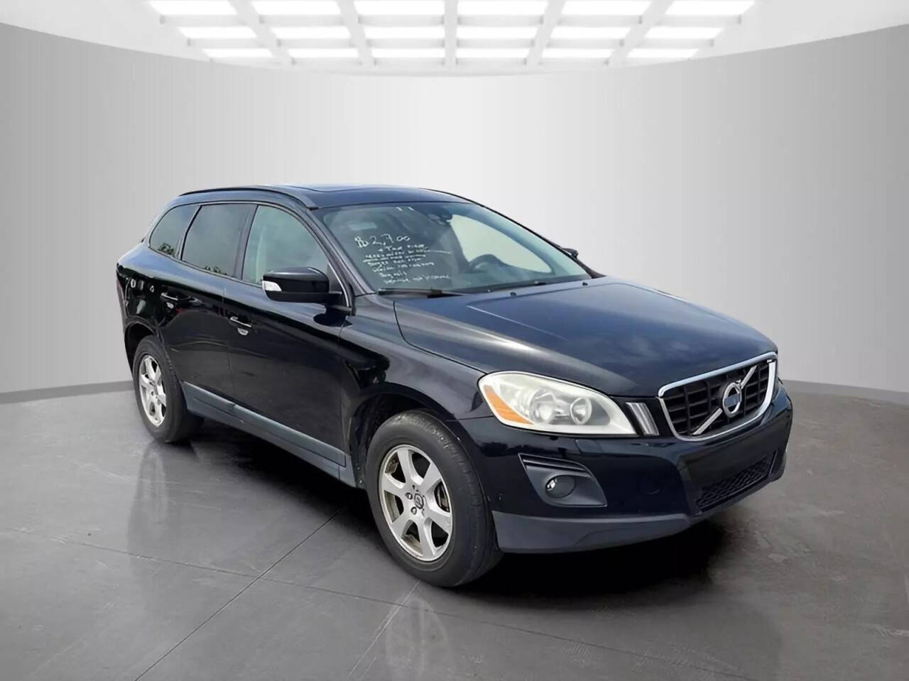 2010 Volvo XC60 for sale at Used Cars Toledo in Oregon, OH