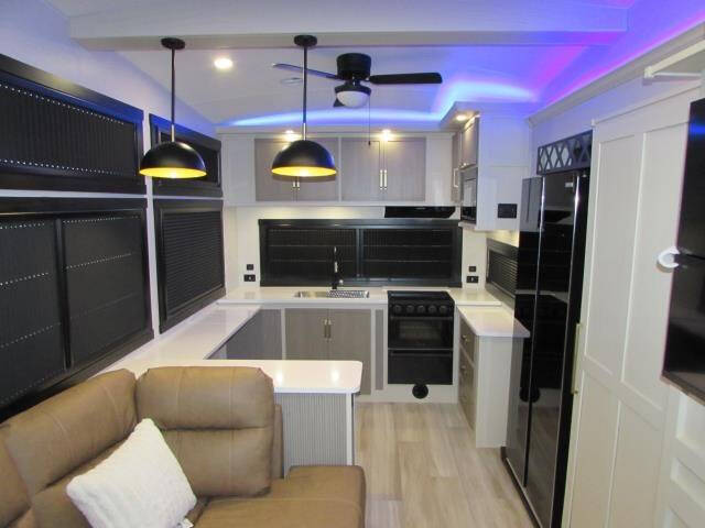 2025 Forest River F320 VIEW