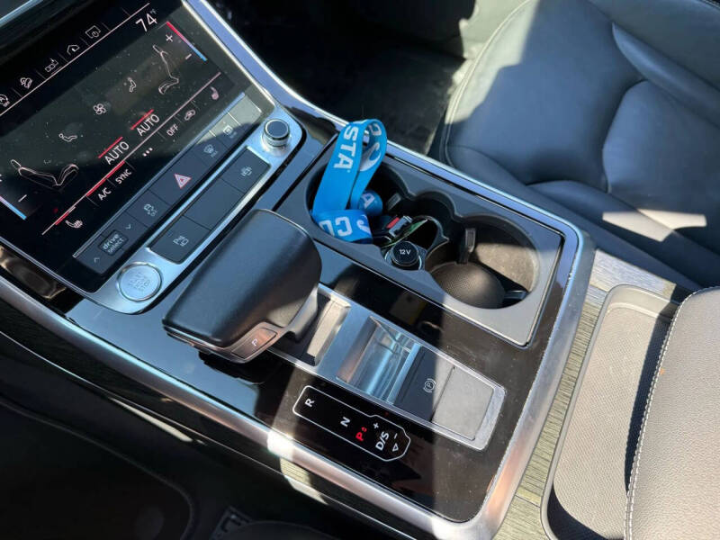 2019 Audi Q8 quattro Premium 55 TFSI