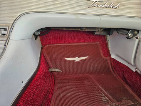 1961 Ford Thunderbird