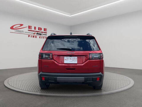 2026 Jeep Cherokee Laredo