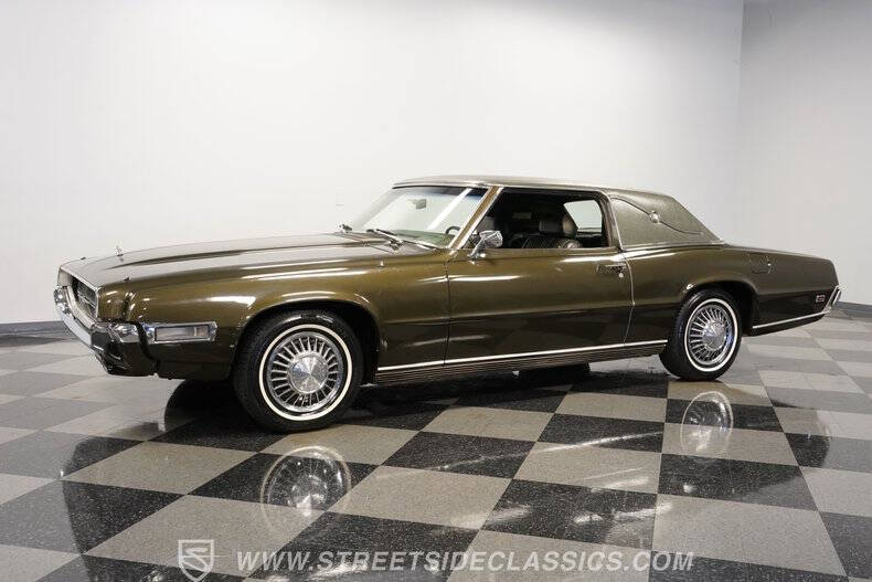 1969 Ford Thunderbird