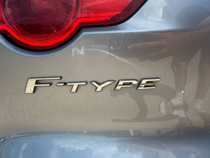 2014 Jaguar F-TYPE V8 S