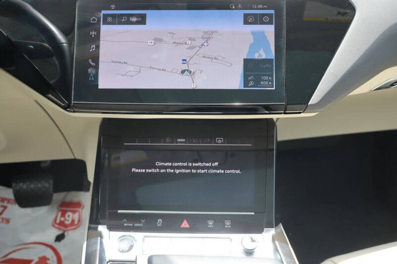 2024 Audi Q8 e-tron quattro Premium Plus