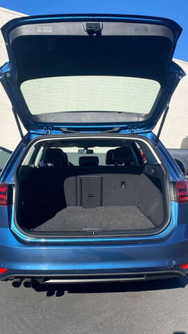 2015 Volkswagen Golf SportWagen