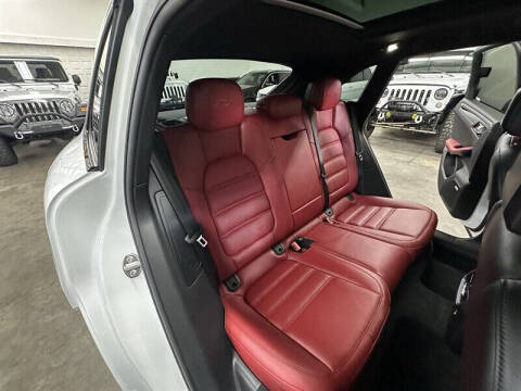 2017 Porsche Macan GTS