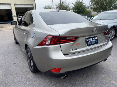 2016 Lexus IS 200t