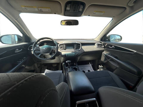 2019 Kia Sorento L