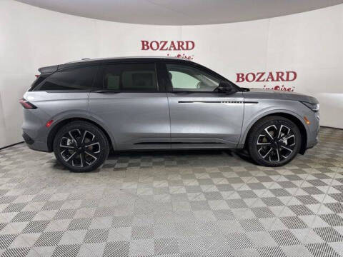 2025 Lincoln Nautilus Reserve