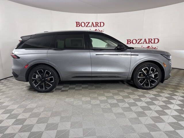 2025 Lincoln Nautilus Reserve