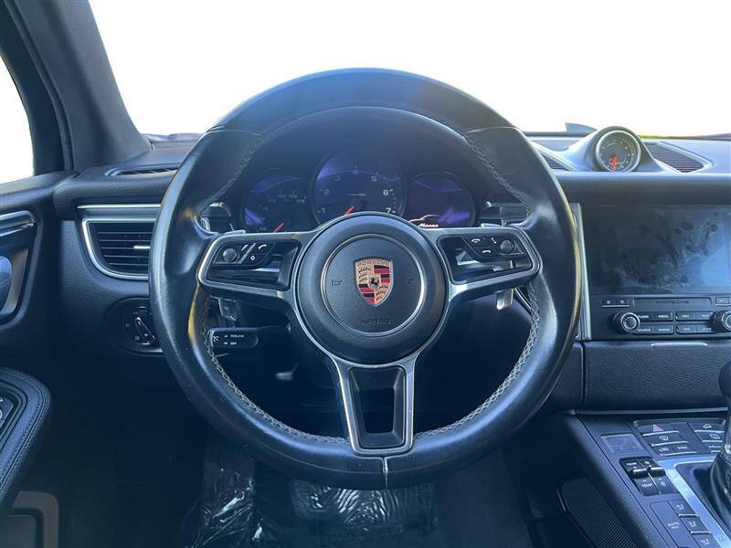 2017 Porsche Macan