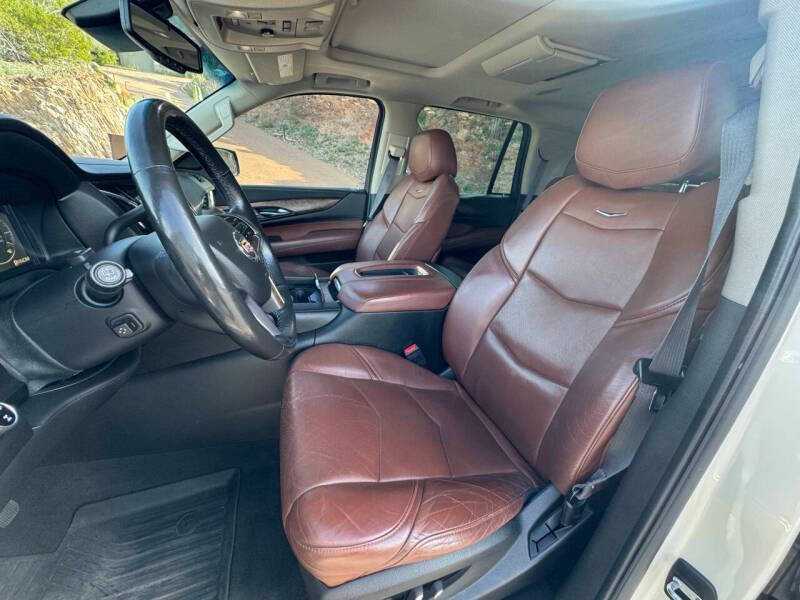 2015 Cadillac Escalade Luxury