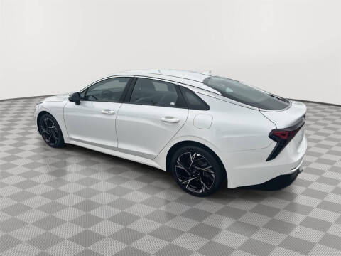 2025 Kia K5