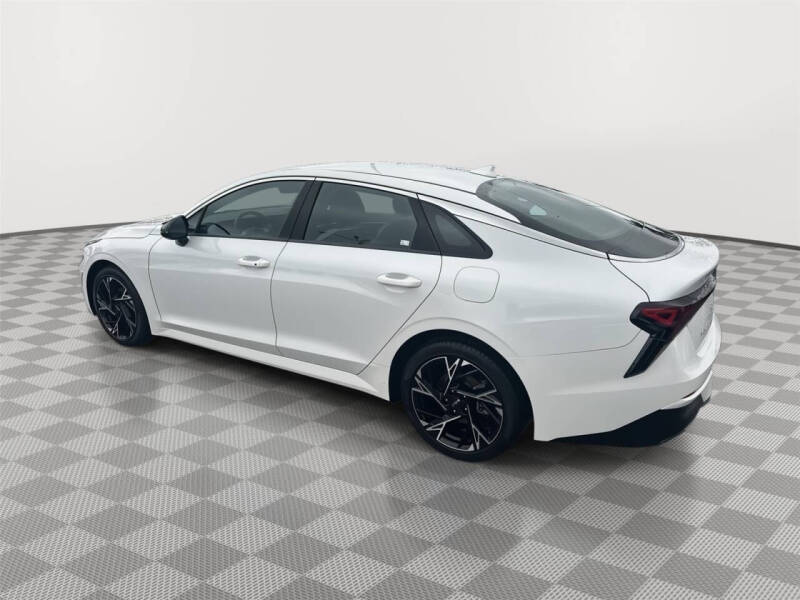 2025 Kia K5