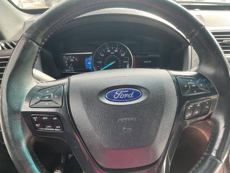 2017 Ford Explorer XLT