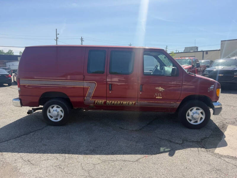 2002 Ford E-Series