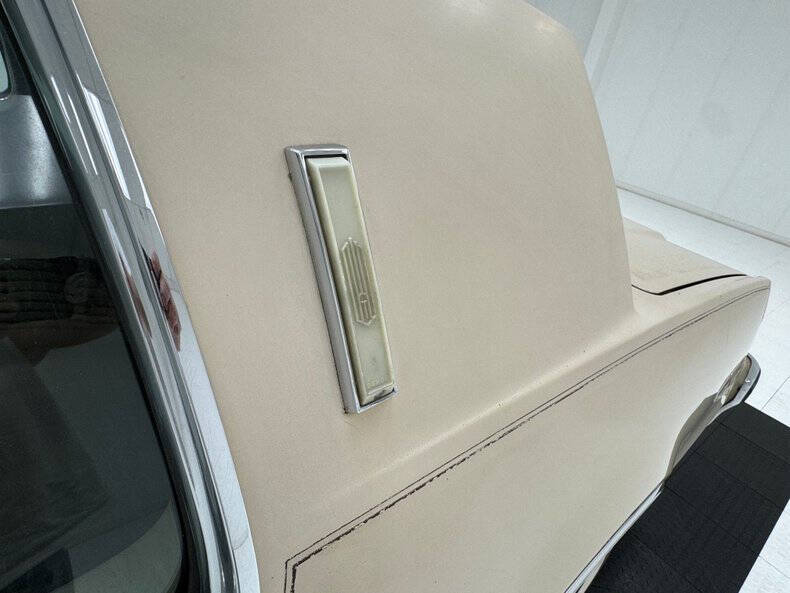 1985 Oldsmobile Toronado Brougham